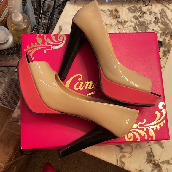 Candies platform tan and melon, worn once. Size 8.5. - Picture 5 of 5